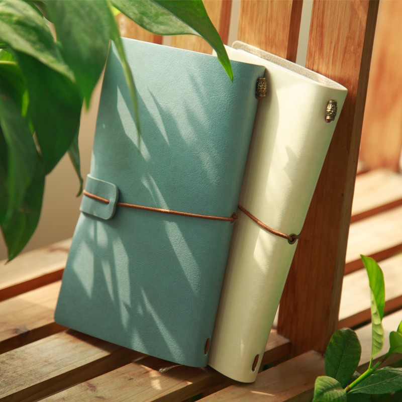 九千年 A6隨身軟皮本子 淺藍色 QX-01A6_http://www.nebao.cn/newimg/C202311/1699424692083.jpg